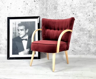 Fotel MALMO! Podłokietniki. Wysokie nogi